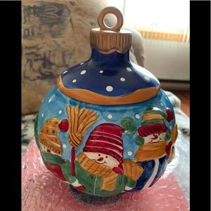 Gallery collection Christmas Cheer cookie jar ornament